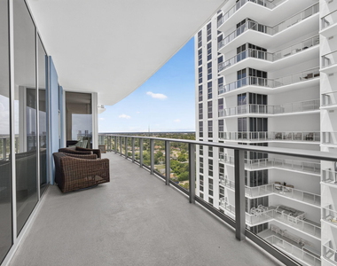 220 Lake Shore Drive - Photo Thumbnail 26