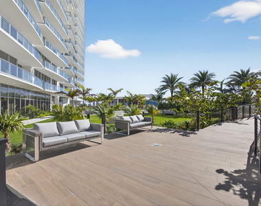 220 Lake Shore Drive - Photo Thumbnail 55