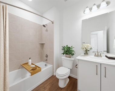 209 Fairmeade Drive - Photo Thumbnail 7