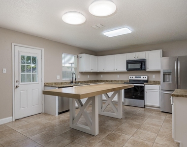 2228 Bradford Pear Drive - Photo Thumbnail 11