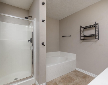 2228 Bradford Pear Drive - Photo Thumbnail 16