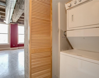 221 W Lancaster Avenue - Photo Thumbnail 18