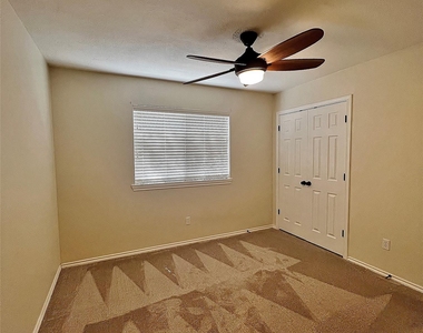 4808 Waxwing Drive - Photo Thumbnail 6