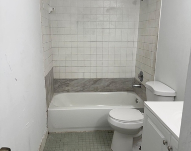 931 Sw 20th Court - Photo Thumbnail 19