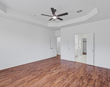 1706 Clear Springs Drive - Photo Thumbnail 15