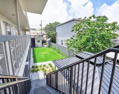 1638 Plunkett Street - Photo Thumbnail 24