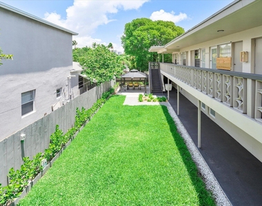 1638 Plunkett Street - Photo Thumbnail 23