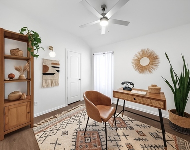 211 Fairmeade Drive - Photo Thumbnail 2