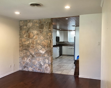776 Ponderosa Drive - Photo Thumbnail 2