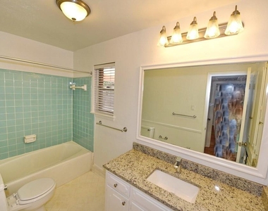 4818 Cole Avenue - Photo Thumbnail 13