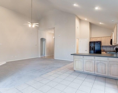 2612 Evening Shade Drive - Photo Thumbnail 3