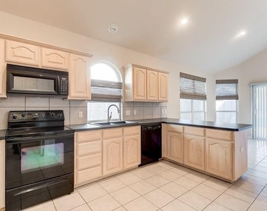 2612 Evening Shade Drive - Photo Thumbnail 9