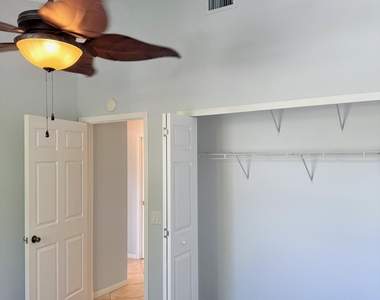 2351 Ne 14th Street Causeway - Photo Thumbnail 33