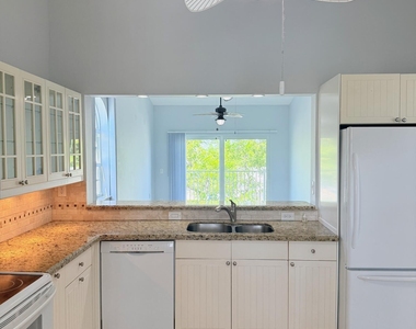 2351 Ne 14th Street Causeway - Photo Thumbnail 13