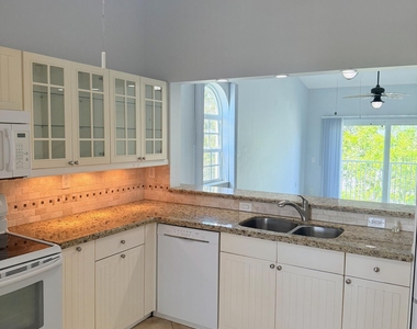 2351 Ne 14th Street Causeway - Photo Thumbnail 12