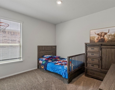 5405 N Wind Lane - Photo Thumbnail 16