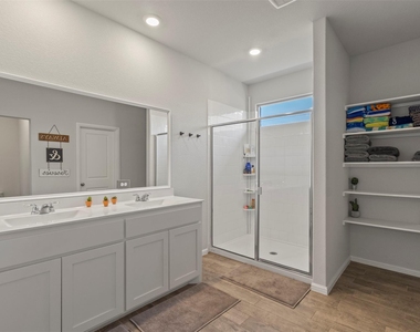 5405 N Wind Lane - Photo Thumbnail 9