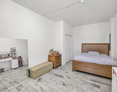 1437 Se 23rd Terrace - Photo Thumbnail 11