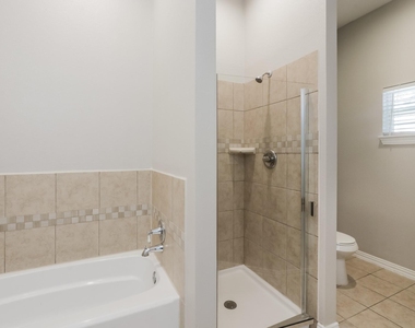 1633 Mockingbird Lane - Photo Thumbnail 11