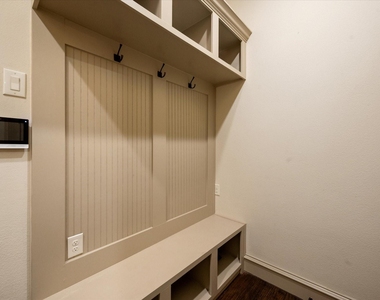 7947 Chartwell Lane - Photo Thumbnail 23