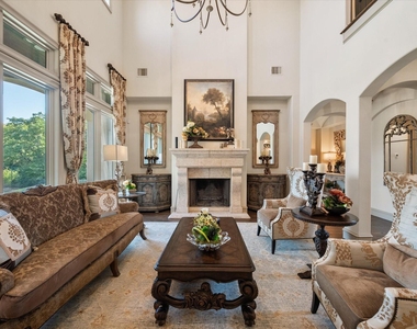 7947 Chartwell Lane - Photo Thumbnail 13