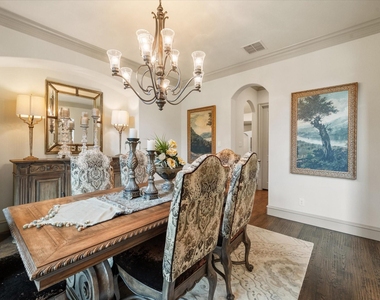 7947 Chartwell Lane - Photo Thumbnail 9