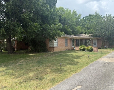 6437 Lontos Drive - Photo Thumbnail 3