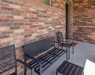 1308 Ladys Mantle Way - Photo Thumbnail 2