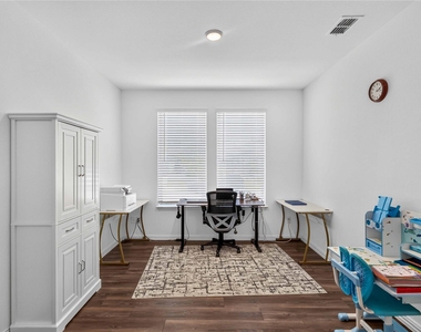 1308 Ladys Mantle Way - Photo Thumbnail 12
