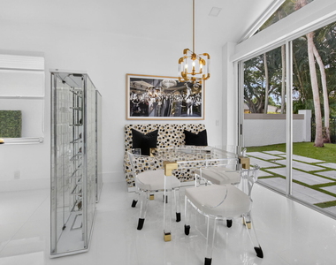 5372 Nw 21st Avenue - Photo Thumbnail 17