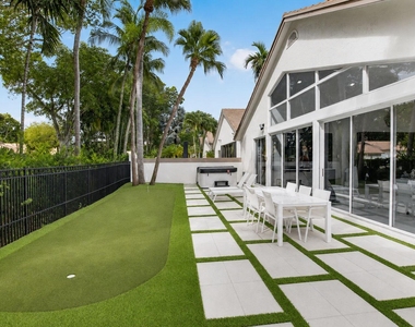 5372 Nw 21st Avenue - Photo Thumbnail 44