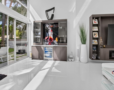 5372 Nw 21st Avenue - Photo Thumbnail 21