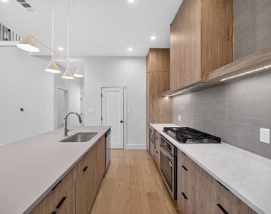 413 Graham Avenue - Photo Thumbnail 12