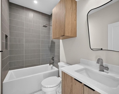 413 Graham Avenue - Photo Thumbnail 22