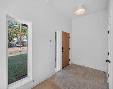 413 Graham Avenue - Photo Thumbnail 25