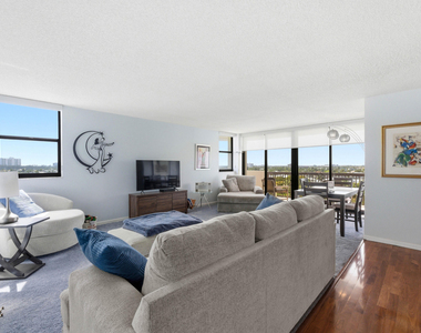 1361 South Ocean Boulevard - Photo Thumbnail 8