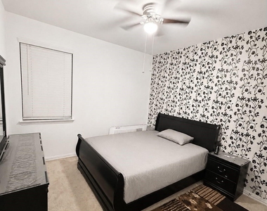 8432 Butterfly Lane - Photo Thumbnail 17