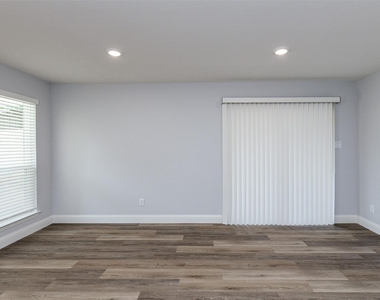 2501 Windy Pine Lane - Photo Thumbnail 19