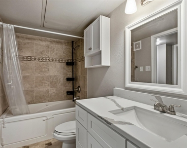 3206 S Fielder Road - Photo Thumbnail 13