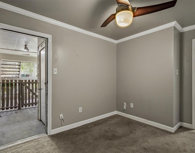 3206 S Fielder Road - Photo Thumbnail 16