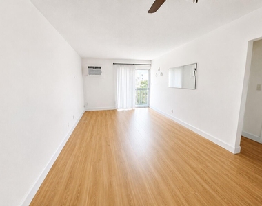 510 Lake Shore Drive - Photo Thumbnail 1