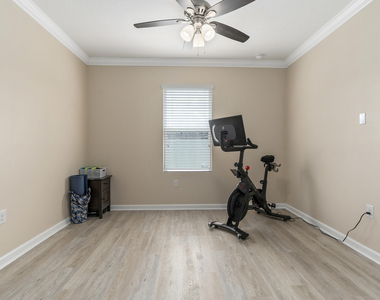 1810 Sw Capehart Avenue - Photo Thumbnail 22