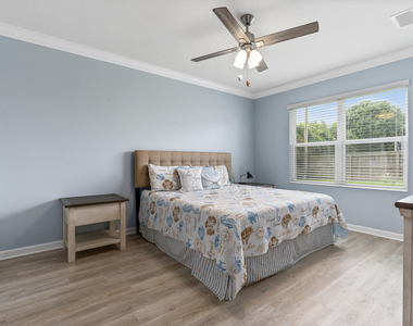 1810 Sw Capehart Avenue - Photo Thumbnail 15