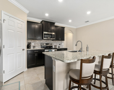 1810 Sw Capehart Avenue - Photo Thumbnail 10
