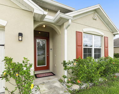1810 Sw Capehart Avenue - Photo Thumbnail 3