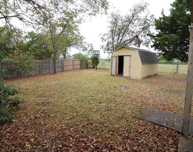 2002 Victoria Road - Photo Thumbnail 9