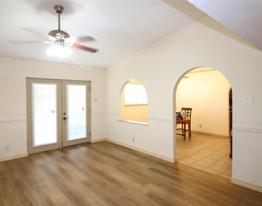 2002 Victoria Road - Photo Thumbnail 2