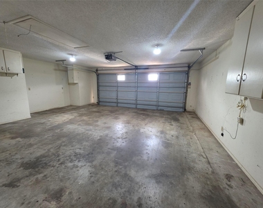 107 Bluebonnet Trail - Photo Thumbnail 14