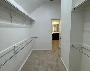 9501 Drovers View Trail - Photo Thumbnail 22