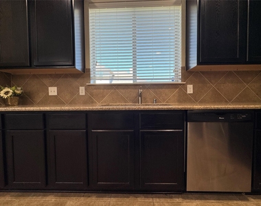 9501 Drovers View Trail - Photo Thumbnail 12